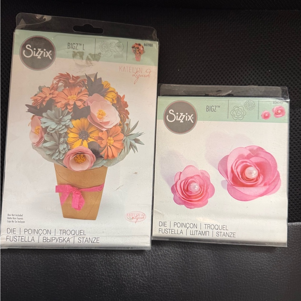 Sizzix set of 2 floral large dies  Faux Florals Accent Set